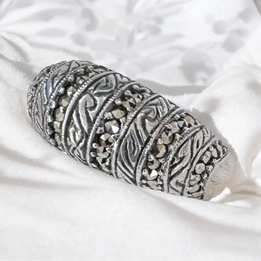 Sterling Silver Marcasite Dome Ring (7.5)